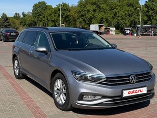 2019 Volkswagen Passat B8 Рестайлинг, серебристый, 1699000 рублей, вид 2