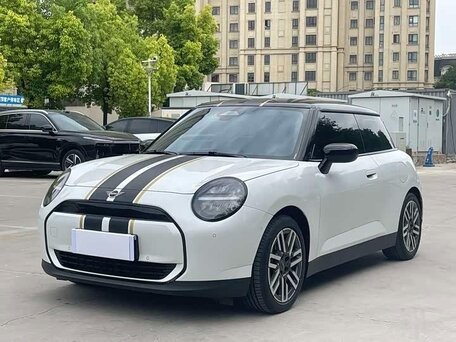 Mini Hatch IV (F65/F66/J01)