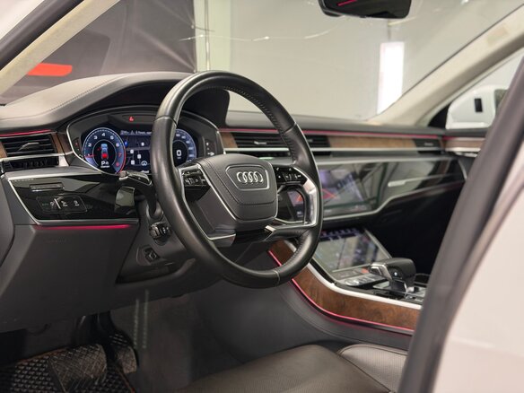 2019 Audi A8 Long 55 TFSI IV (D5), белый, 4790000 рублей - вид 23