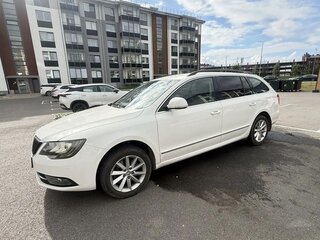 2013 Skoda Superb DSG II Рестайлинг, белый, 1480000 рублей, вид 1