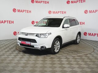 2014 Mitsubishi Outlander III Рестайлинг, белый, 1428000 рублей, вид 1