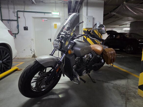 2015 Indian Scout, серый, 2000000 рублей - вид 9