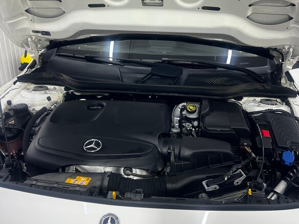 2018 Mercedes-Benz GLA 200 I (X156) Рестайлинг, белый, 2350000 рублей - вид 15