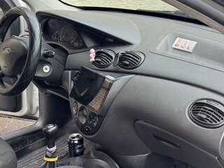 2004 Ford Focus I Рестайлинг, серебристый, 190000 рублей, вид 4