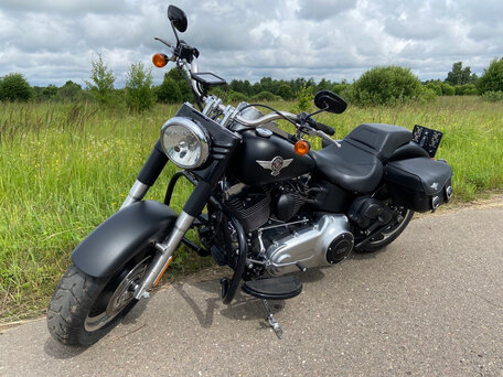 2013 Harley-Davidson Fat Boy, чёрный, 1700000 рублей, вид 3