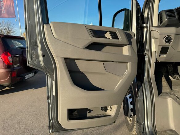 2021 Volkswagen Crafter, серый, 3980000 рублей - вид 10