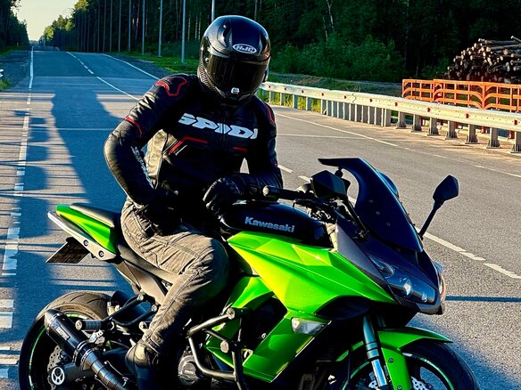 2011 Kawasaki Z 1000SX, зелёный, 680000 рублей