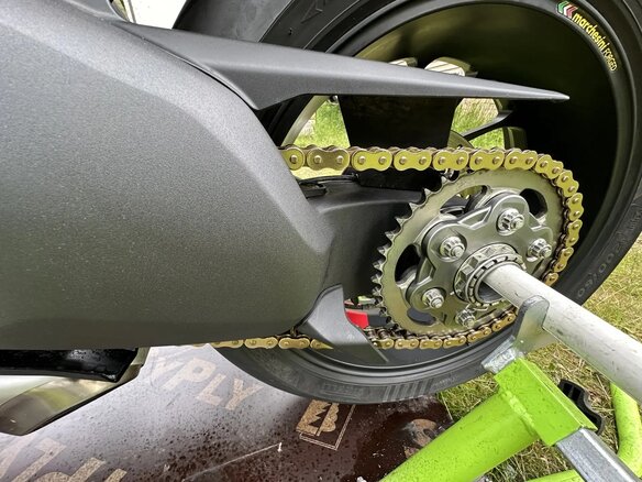 2023 Ducati Panigale V4, красный, 2680000 рублей - вид 13