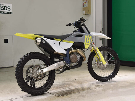2023 Husqvarna FC 450, серый, 860000 рублей, вид 5