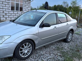 2004 Ford Focus I Рестайлинг, серебристый, 180000 рублей, вид 4