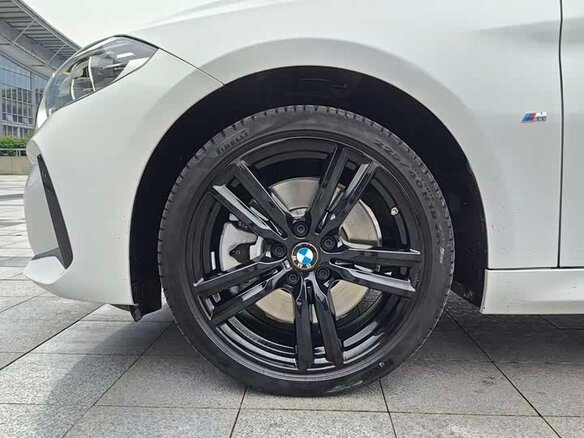 2022 BMW 1 серии 120i III (F52) Рестайлинг, белый, 1560000 рублей - вид 7