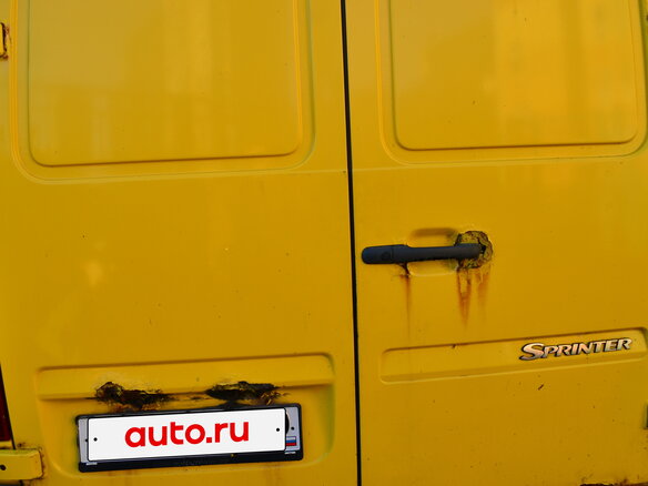 2006 Mercedes-Benz Sprinter, жёлтый, 400000 рублей - вид 13