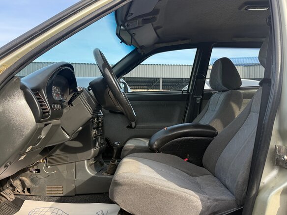 2005 Lada (ВАЗ) 2110, серебристый, 95000 рублей - вид 10