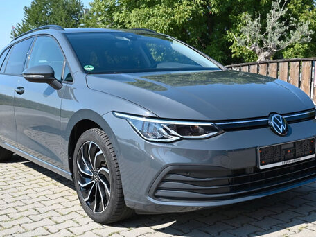 2023 Volkswagen Golf VIII, серый, 3457000 рублей, вид 2