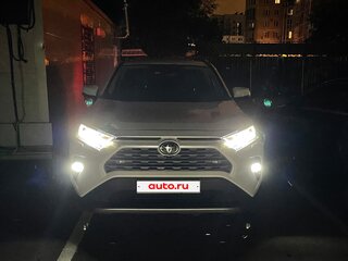 2021 Toyota RAV4 V (XA50), белый, 3999999 рублей, вид 4