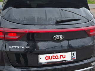 2020 Kia Sportage IV Рестайлинг, чёрный, 1680000 рублей, вид 4