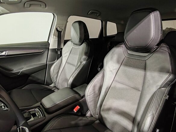 2021 Skoda Karoq DSG6 I, серебристый, 2540000 рублей - вид 12