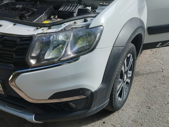 2021 Lada (ВАЗ) Largus Cross I Рестайлинг, белый, 1200000 рублей - вид 8