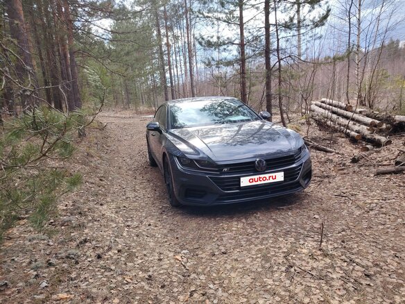2020 Volkswagen Arteon I, серый, 3100000 рублей - вид 4