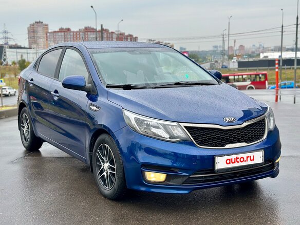 2015 Kia Rio III Рестайлинг, синий - вид 2
