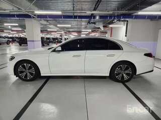 2024 Mercedes-Benz E-Класс 200 VI (W214, S214), белый, 5165000 рублей, вид 3