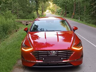 2019 Hyundai Sonata VIII (DN8), красный, 2200000 рублей, вид 3