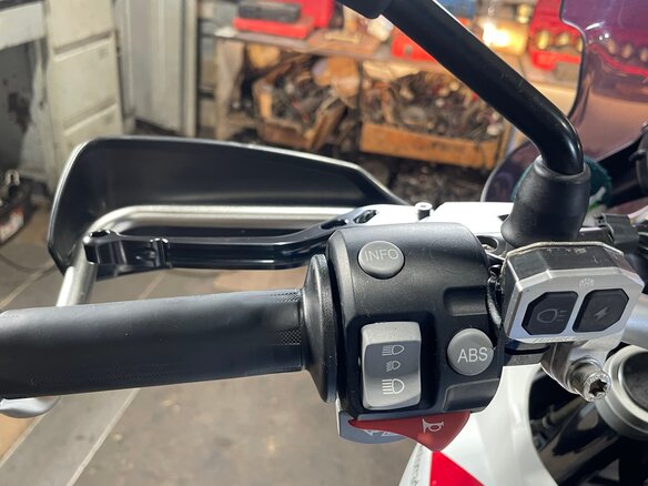 2010 BMW F 650 GS, белый, 490000 рублей - вид 5
