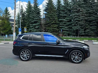 2022 BMW X3 30i xDrive III (G01) Рестайлинг, чёрный, 3100000 рублей, вид 3