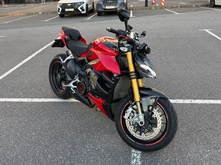 2021 Ducati Streetfighter V4, красный, 1800000 рублей, вид 2