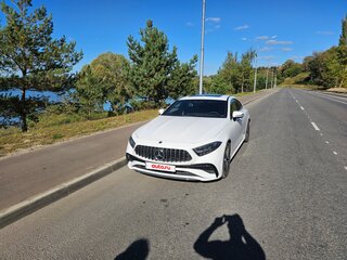 2021 Mercedes-Benz CLS 300 d III (C257) Рестайлинг, белый, 6500000 рублей, вид 2