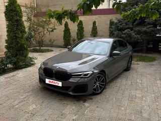 2020 BMW 5 серии 530i xDrive VII (G30/G31/G38) Рестайлинг, серый, 5200000 рублей, вид 3