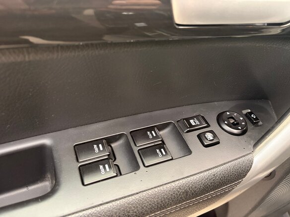 2011 Kia Sorento II, коричневый, 1230000 рублей - вид 11