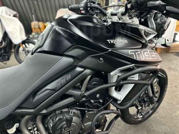 2019 Triumph Tiger 1200, чёрный, 1080000 рублей - вид 11