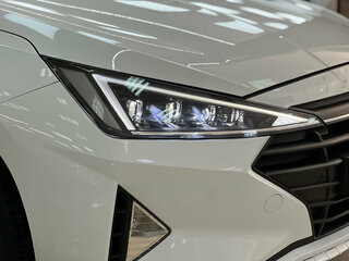 2020 Hyundai Elantra VI (AD) Рестайлинг, белый, 1630000 рублей, вид 4