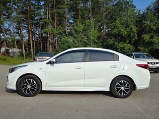 2018 Kia Rio IV, белый, 1335000 рублей, вид 4