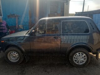 2016 Lada (ВАЗ) 2121 (4x4) I Рестайлинг, серебристый, 650000 рублей, вид 3