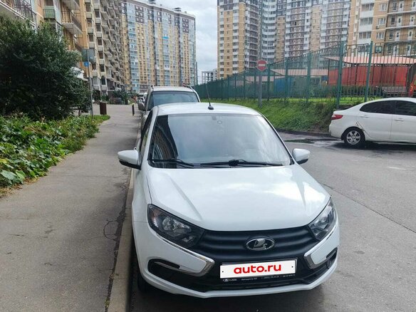 2022 Lada (ВАЗ) Granta I Рестайлинг, белый, 600000 рублей - вид 1