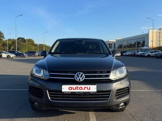 2011 Volkswagen Touareg II, серый, 1499999 рублей, вид 1