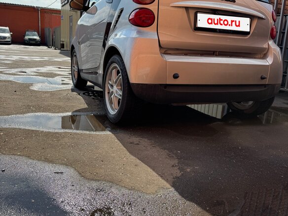 2010 Smart Fortwo II, серебристый, 700000 рублей - вид 2