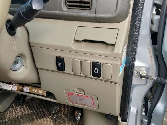 2011 Daihatsu Atrai V Рестайлинг, серебристый, 850000 рублей - вид 12