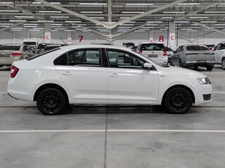 2019 Skoda Rapid I Рестайлинг, белый, 795000 рублей, вид 4