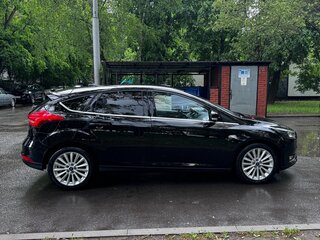 2017 Ford Focus III Рестайлинг, чёрный, 1850000 рублей, вид 3