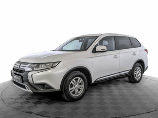 2018 Mitsubishi Outlander III Рестайлинг 3, белый, 1700000 рублей, вид 1
