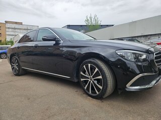 2020 Mercedes-Benz E-Класс 300 e V (W213, S213, C238) Рестайлинг, чёрный, 5190000 рублей, вид 3