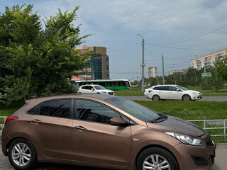 2014 Hyundai i30 II, коричневый, 700000 рублей, вид 3