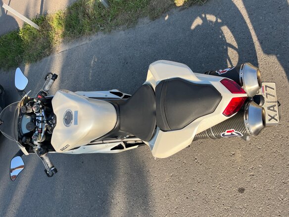2009 Ducati 848, белый, 700000 рублей - вид 8