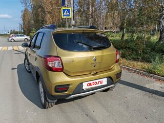 2017 Renault Sandero Stepway II, золотистый, 1169999 рублей, вид 5