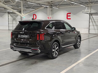 2022 Kia Sorento IV, коричневый, 3920000 рублей, вид 5