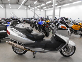 2004 Suzuki Burgman (SkyWave) 650, серебристый, 385000 рублей, вид 2