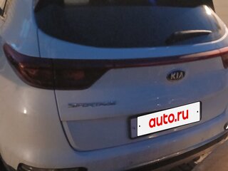2021 Kia Sportage IV Рестайлинг, белый, 2200000 рублей, вид 4